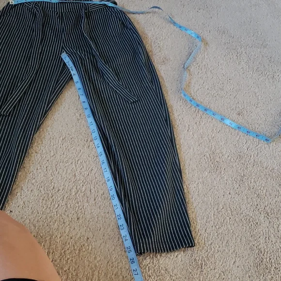 Forever 21 s microstripe stretchy comfy cropped slacks slip on - Picture 8 of 8